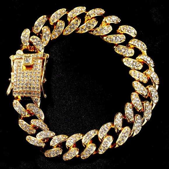 ⭐ Large Cuban Men's 8" Iced Out Diamond Hip Hop Style Bracelet 18k Gold Pltd ⭐ - Picture 1 of 5